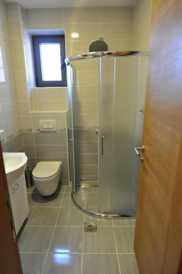 Alex 2 Apartman Vrnjačka Banja Zimmer foto